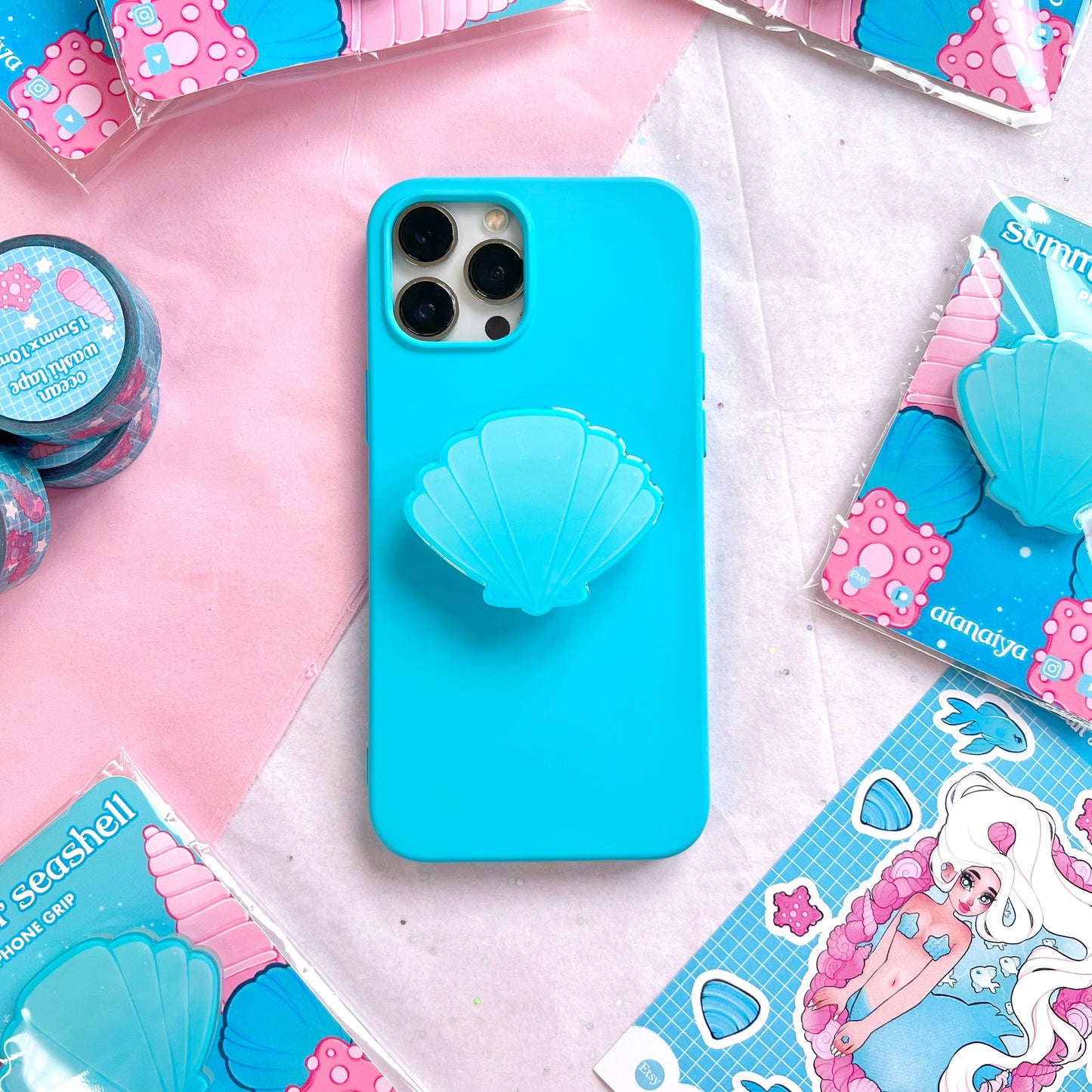 blue summer seashell phone grip